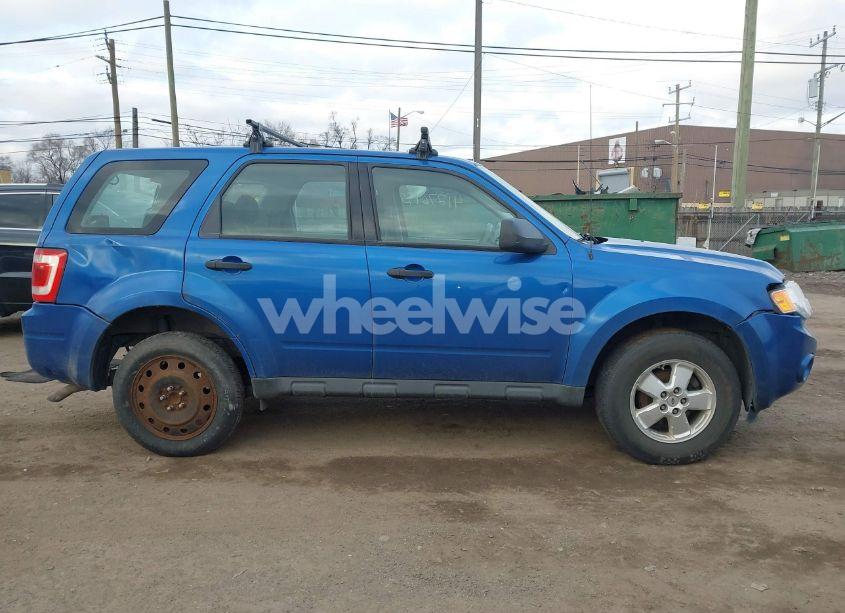 Photo 13 of 2011 Ford Escape XLS (VIN 1FMCU0C78BKA86624)