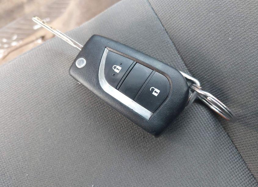 Photo 11 of 2011 Ford Escape XLS (VIN 1FMCU0C78BKB85699)