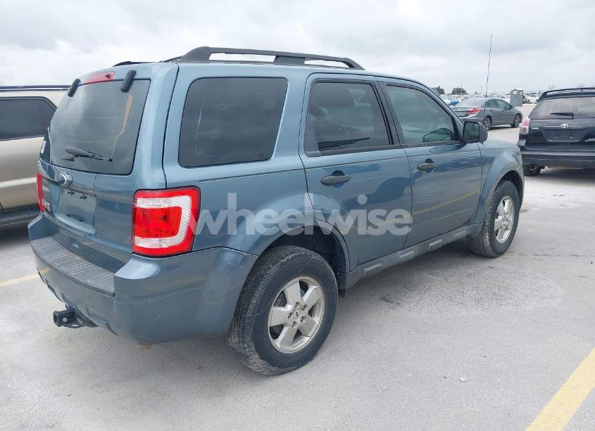 Photo 4 of 2011 Ford Escape XLS (VIN 1FMCU0C78BKC10228)