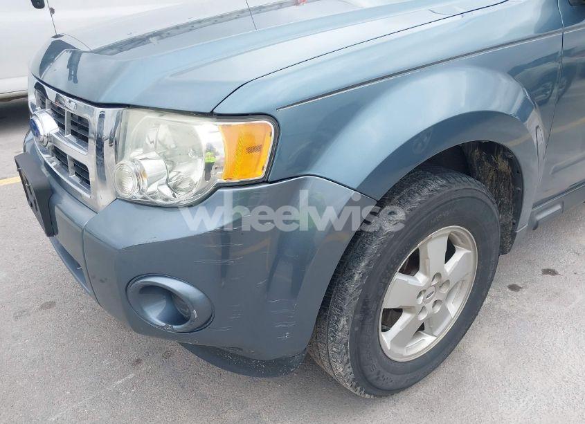 Photo 6 of 2011 Ford Escape XLS (VIN 1FMCU0C78BKC10228)