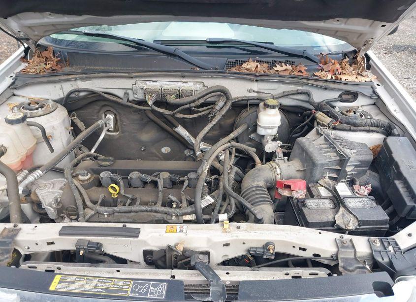 Photo 10 of 2012 Ford Escape XLS (VIN 1FMCU0C78CKA02724)