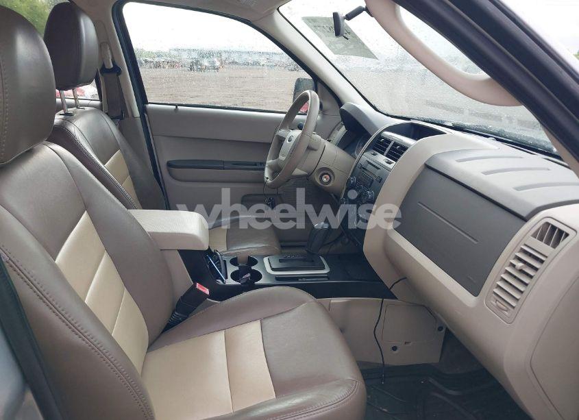 Photo 5 of 2010 Ford Escape XLS (VIN 1FMCU0C79AKC82375)