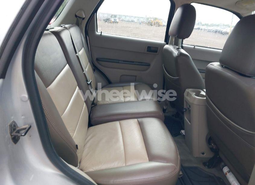 Photo 8 of 2010 Ford Escape XLS (VIN 1FMCU0C79AKC82375)