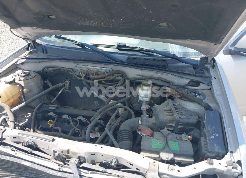 Photo 10 of 2011 Ford Escape XLS (VIN 1FMCU0C79BKB63761)