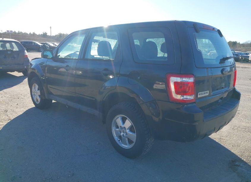 Photo 3 of 2012 Ford Escape XLS (VIN 1FMCU0C79CKA54184)