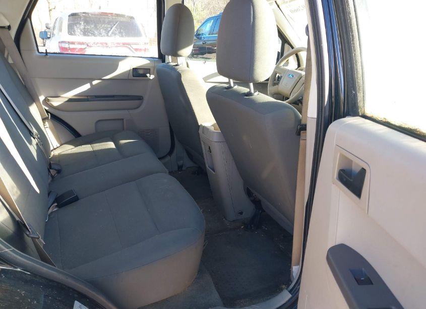 Photo 8 of 2012 Ford Escape XLS (VIN 1FMCU0C79CKA54184)