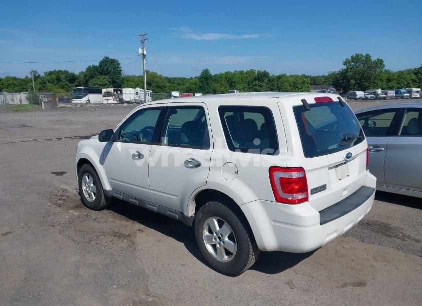 Photo 3 of 2012 Ford Escape XLS (VIN 1FMCU0C79CKB45133)