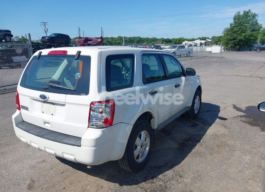 Photo 4 of 2012 Ford Escape XLS (VIN 1FMCU0C79CKB45133)