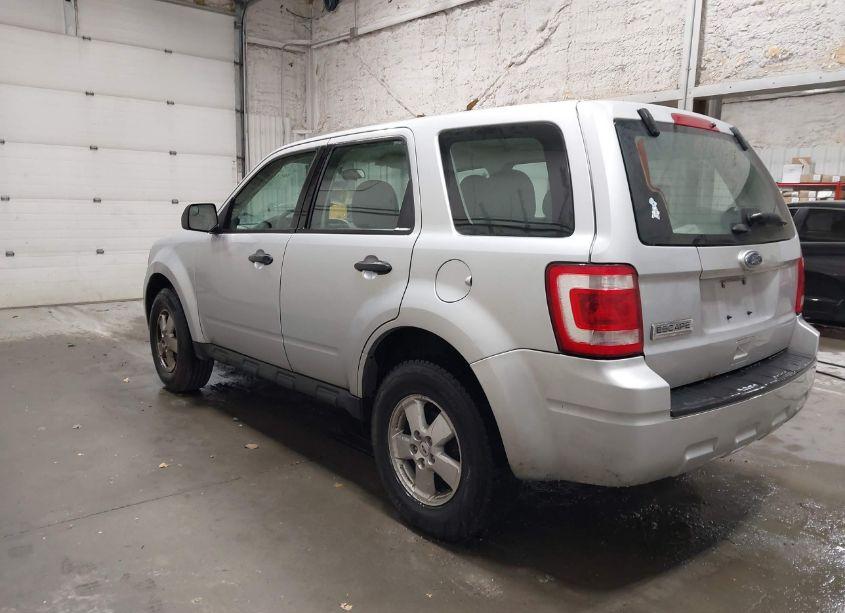 Photo 3 of 2012 Ford Escape XLS (VIN 1FMCU0C79CKB79282)
