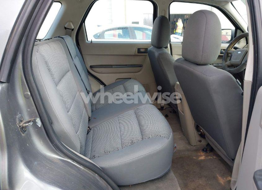 Photo 8 of 2012 Ford Escape XLS (VIN 1FMCU0C79CKC13673)