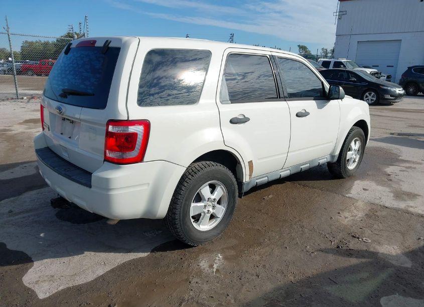 Photo 4 of 2012 Ford Escape XLS (VIN 1FMCU0C79CKC27637)