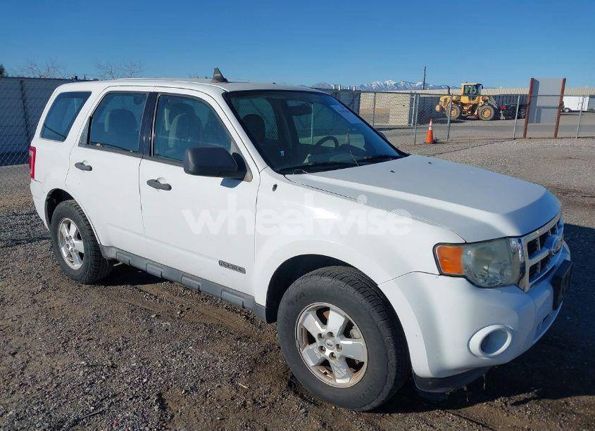 2012 Ford Escape XLS (VIN 1FMCU0C79CKC47743) main photo