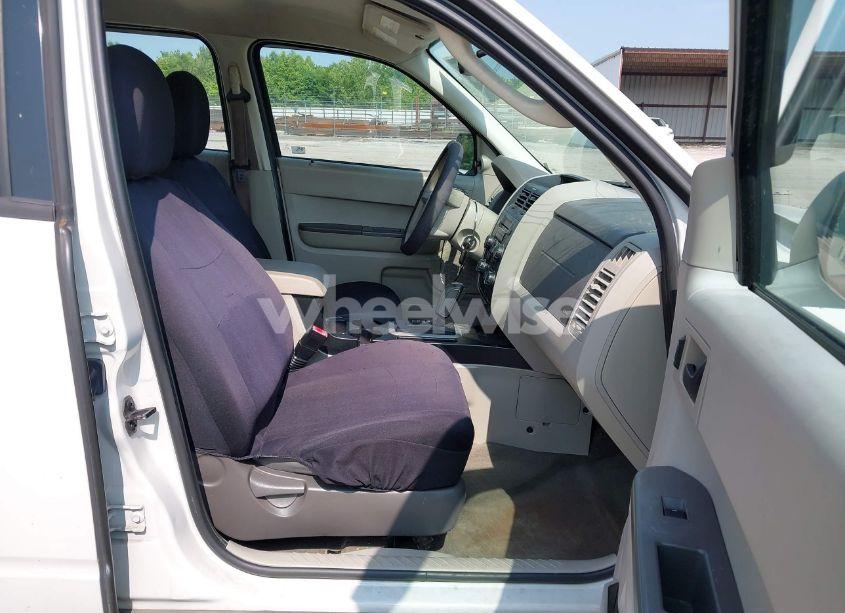 Photo 5 of 2012 Ford Escape XLS (VIN 1FMCU0C79CKC53123)