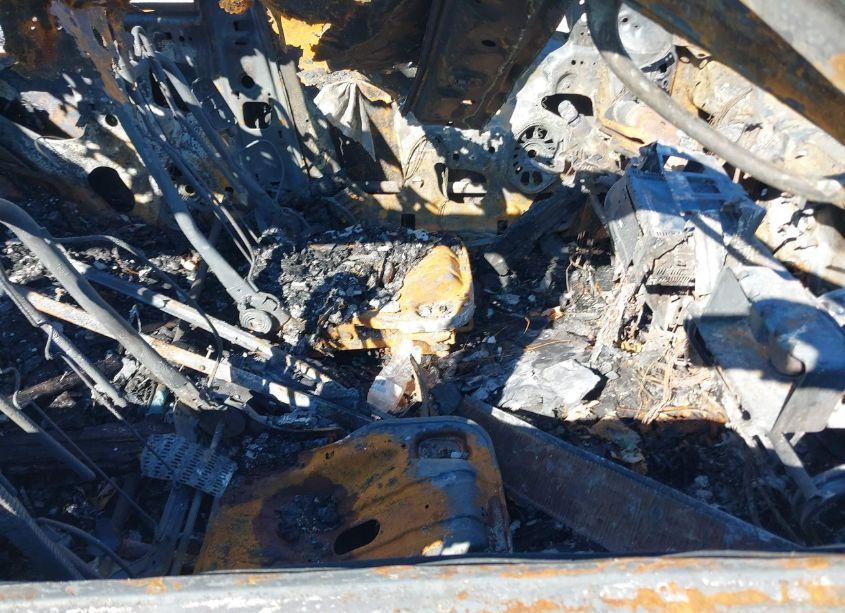 Photo 5 of 2010 Ford Escape XLS (VIN 1FMCU0C7XAKD26528)