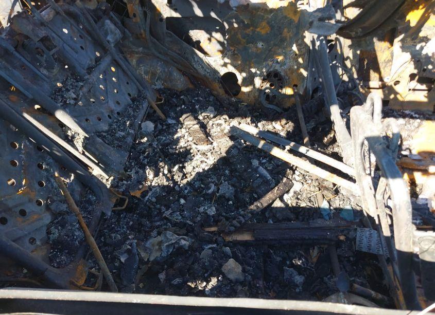 Photo 8 of 2010 Ford Escape XLS (VIN 1FMCU0C7XAKD26528)