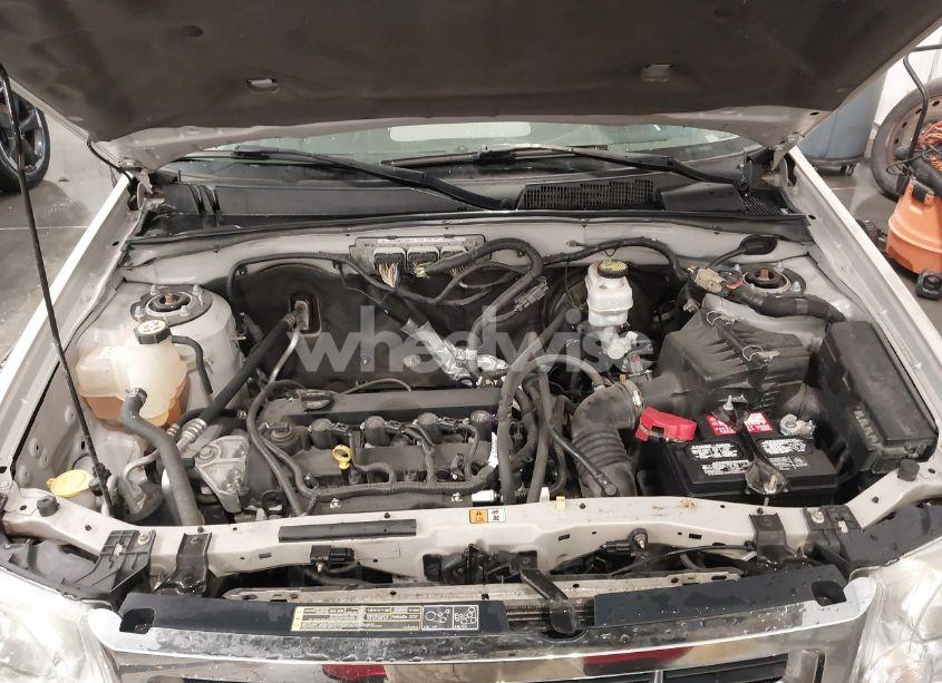 Photo 10 of 2011 Ford Escape XLS (VIN 1FMCU0C7XBKA32239)