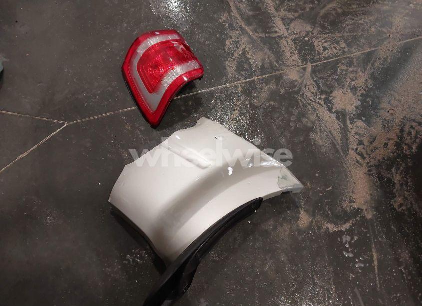 Photo 12 of 2011 Ford Escape XLS (VIN 1FMCU0C7XBKA32239)