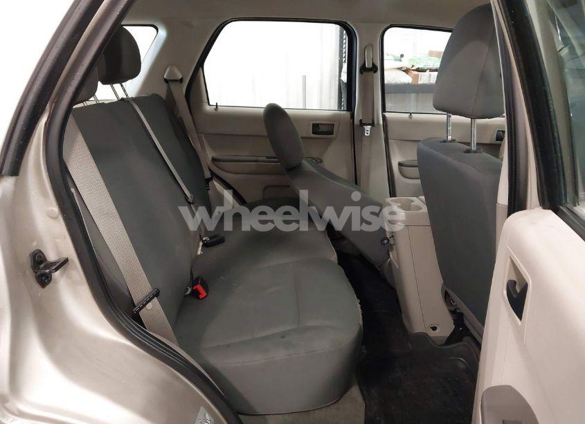 Photo 8 of 2011 Ford Escape XLS (VIN 1FMCU0C7XBKA32239)