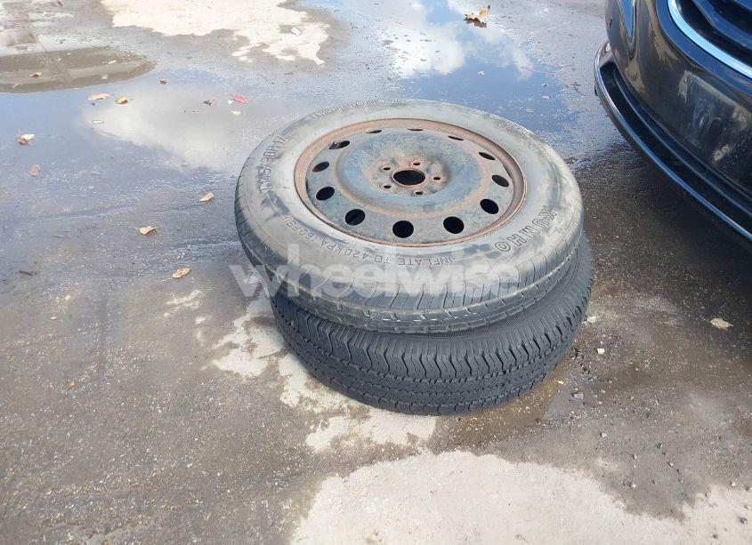 Photo 12 of 2011 Ford Escape XLS (VIN 1FMCU0C7XBKB44135)