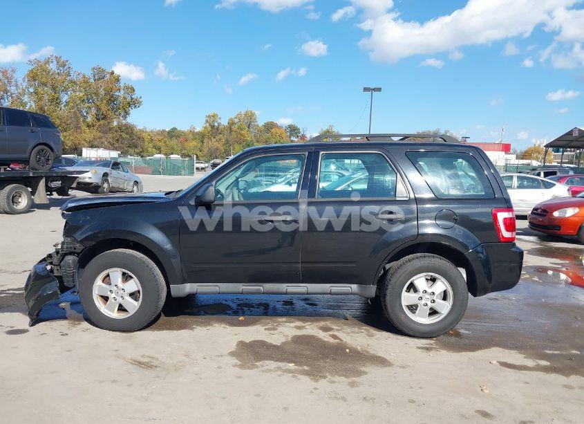 Photo 15 of 2011 Ford Escape XLS (VIN 1FMCU0C7XBKB44135)