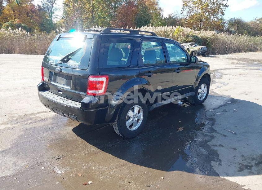 Photo 4 of 2011 Ford Escape XLS (VIN 1FMCU0C7XBKB44135)