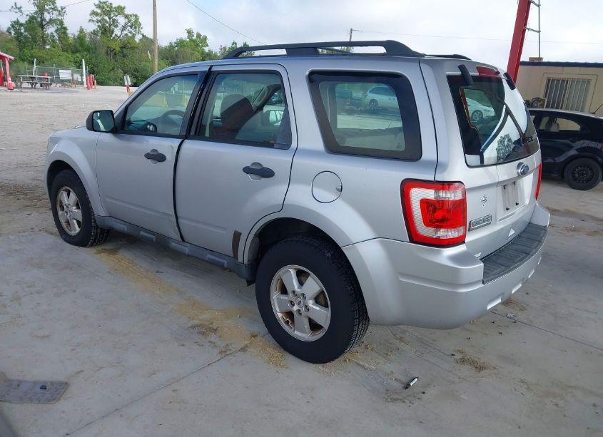 Photo 3 of 2012 Ford Escape XLS (VIN 1FMCU0C7XCKA71768)
