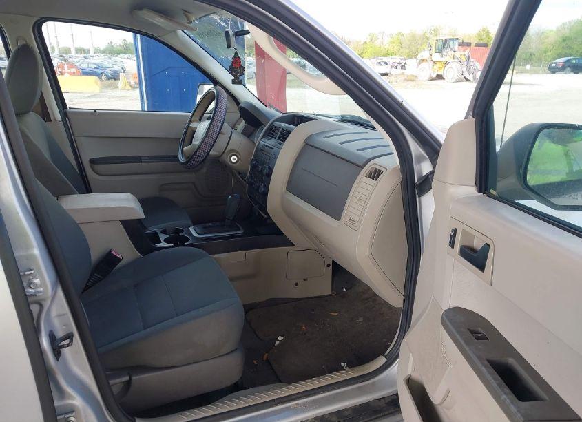 Photo 5 of 2012 Ford Escape XLS (VIN 1FMCU0C7XCKA71768)