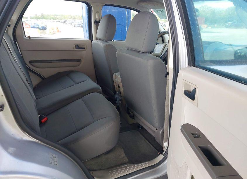 Photo 8 of 2012 Ford Escape XLS (VIN 1FMCU0C7XCKA71768)