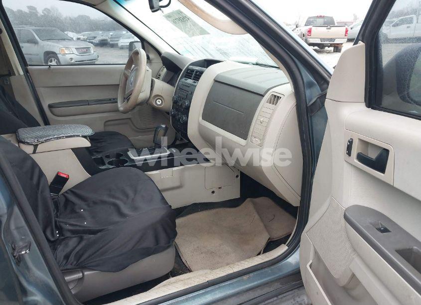 Photo 5 of 2012 Ford Escape XLS (VIN 1FMCU0C7XCKA81510)