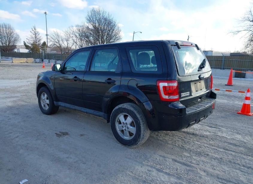 Photo 3 of 2012 Ford Escape XLS (VIN 1FMCU0C7XCKC38680)