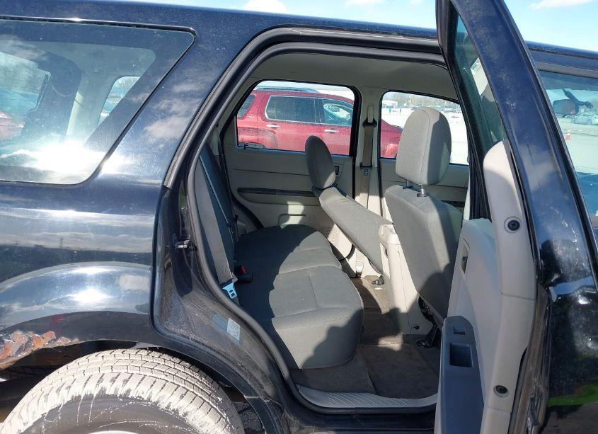 Photo 8 of 2012 Ford Escape XLS (VIN 1FMCU0C7XCKC38680)