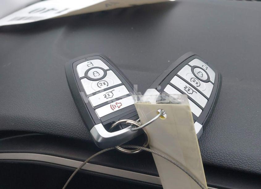 Photo 11 of 2022 Ford Escape SEL HYBRID (VIN 1FMCU0CZ3NUA17463)