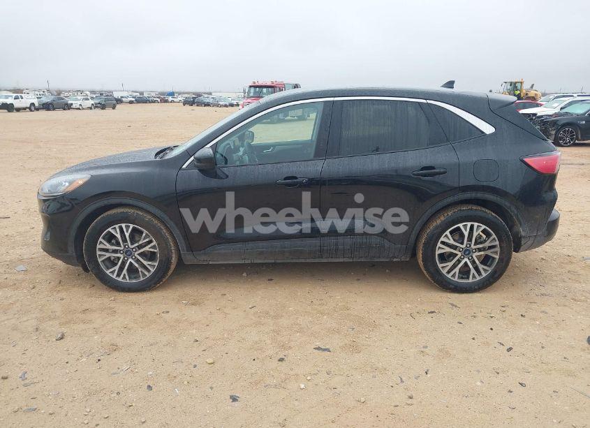 Photo 14 of 2022 Ford Escape SEL HYBRID (VIN 1FMCU0CZ3NUA17463)