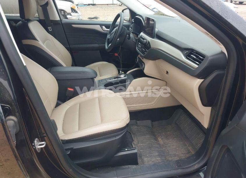 Photo 5 of 2022 Ford Escape SEL HYBRID (VIN 1FMCU0CZ3NUA17463)