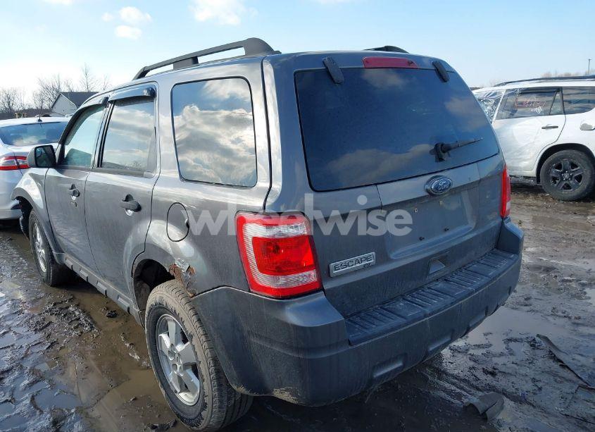 Photo 3 of 2010 Ford Escape XLT (VIN 1FMCU0D70AKB62365)