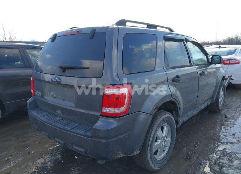 Photo 4 of 2010 Ford Escape XLT (VIN 1FMCU0D70AKB62365)