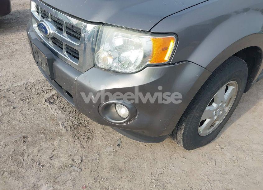 Photo 6 of 2010 Ford Escape XLT (VIN 1FMCU0D70AKC13511)