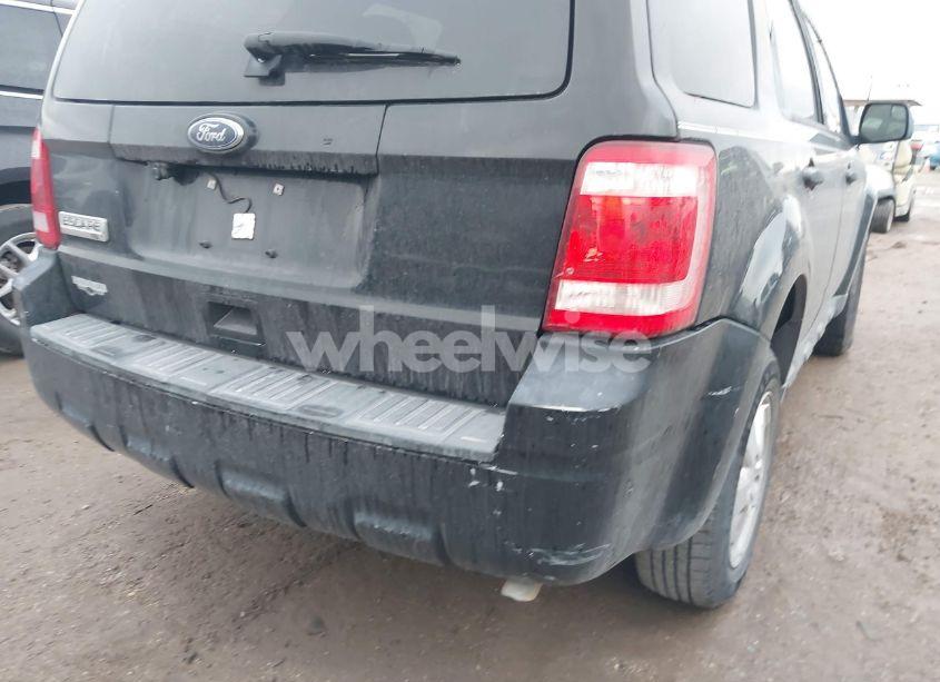 Photo 6 of 2010 Ford Escape XLT (VIN 1FMCU0D70AKD45183)