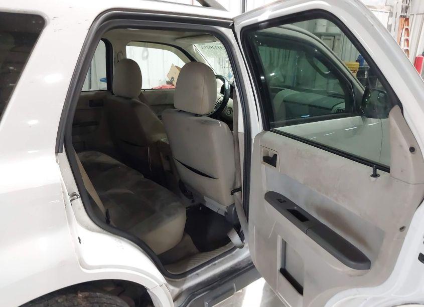 Photo 8 of 2011 Ford Escape XLT (VIN 1FMCU0D70BKA48738)