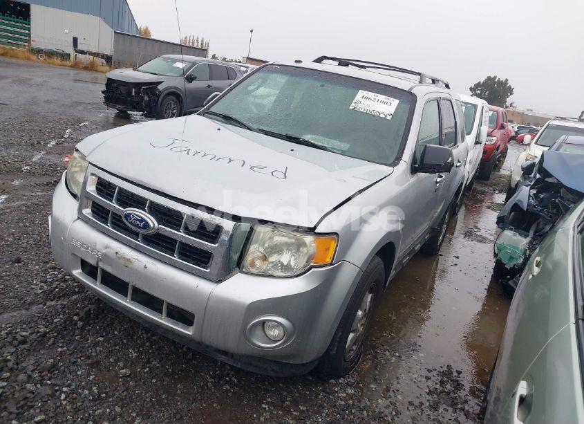 Photo 2 of 2011 Ford Escape XLT AUTOMATIC (VIN 1FMCU0D70BKB07254)
