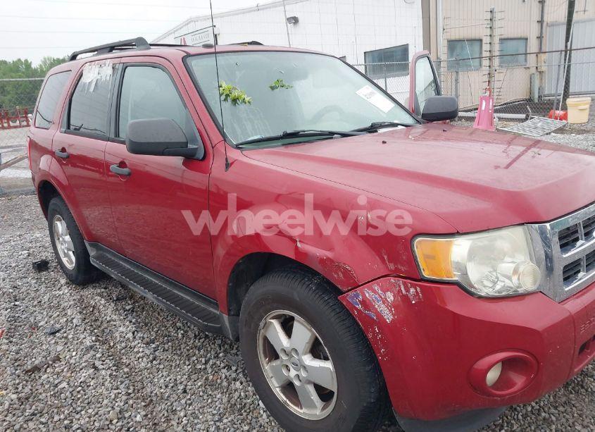 Photo 6 of 2011 Ford Escape XLT (VIN 1FMCU0D70BKB19310)