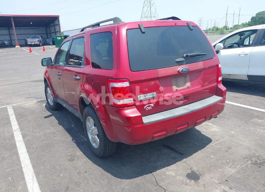 Photo 3 of 2011 Ford Escape XLT (VIN 1FMCU0D70BKB51223)