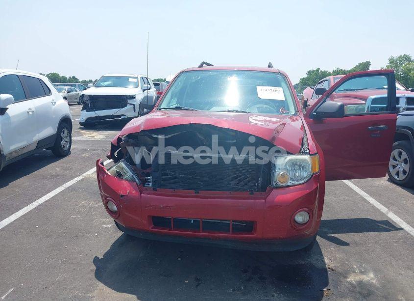 Photo 6 of 2011 Ford Escape XLT (VIN 1FMCU0D70BKB51223)