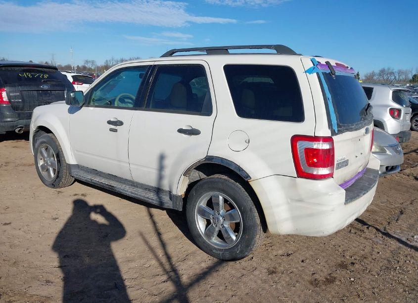 Photo 3 of 2011 Ford Escape XLT (VIN 1FMCU0D70BKB70984)