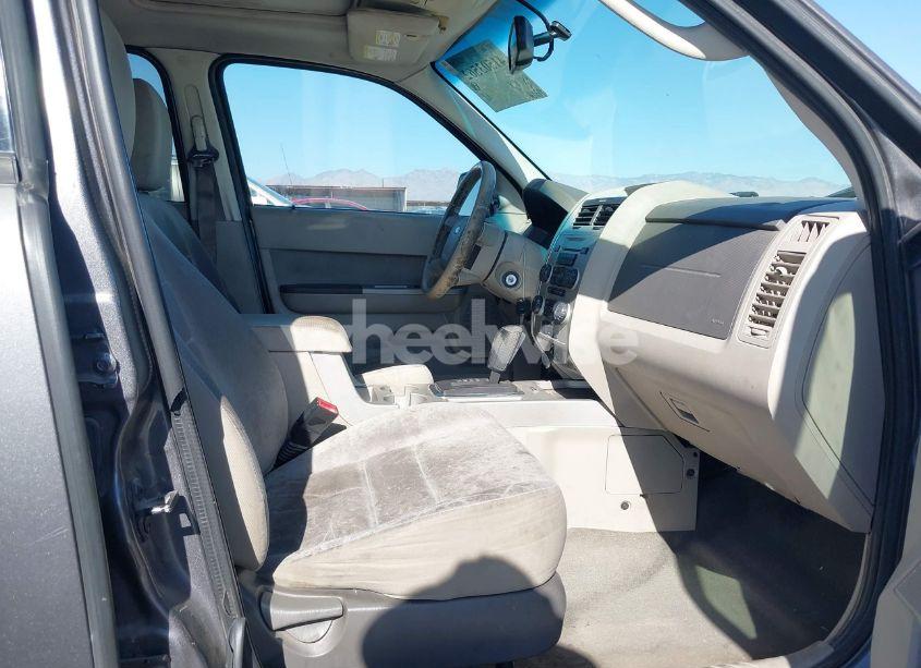 Photo 5 of 2011 Ford Escape XLT (VIN 1FMCU0D70BKB91382)