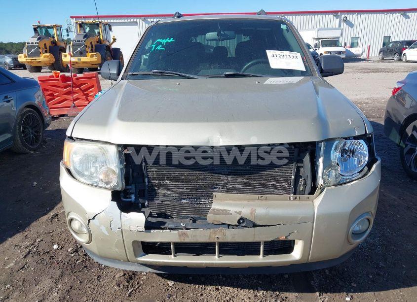 Photo 12 of 2011 Ford Escape XLT (VIN 1FMCU0D70BKC47529)