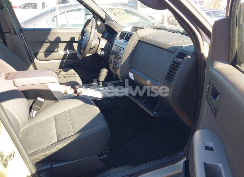 Photo 5 of 2011 Ford Escape XLT (VIN 1FMCU0D70BKC47529)