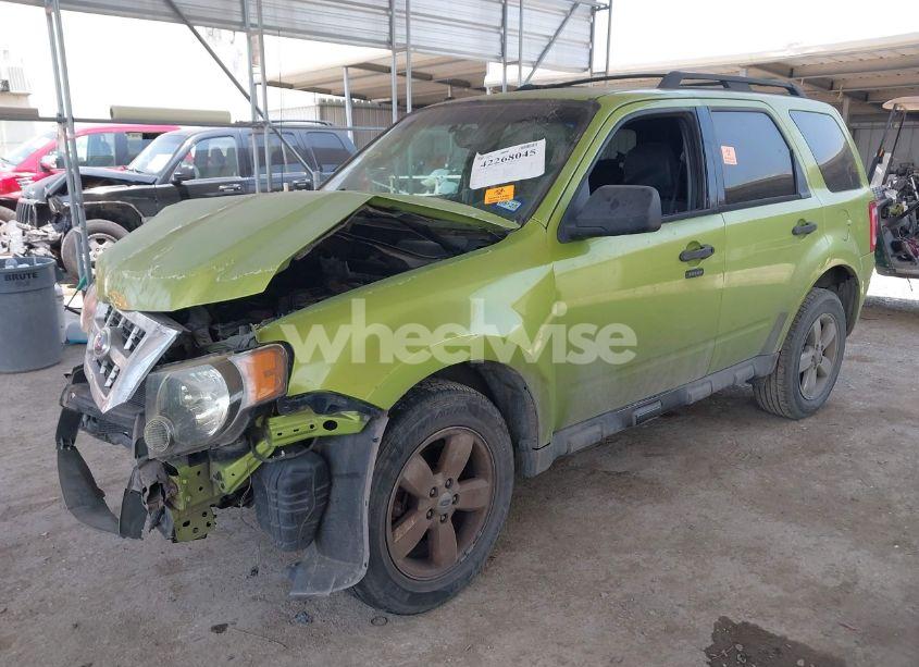 Photo 2 of 2012 Ford Escape XLT (VIN 1FMCU0D70CKB77967)