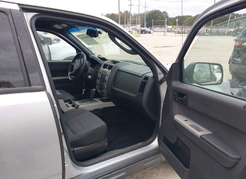 Photo 5 of 2012 Ford Escape XLT (VIN 1FMCU0D70CKB80836)