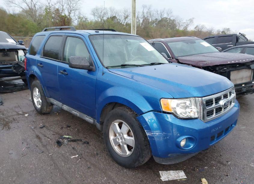 2012 Ford Escape XLT (VIN 1FMCU0D70CKC00874) main photo